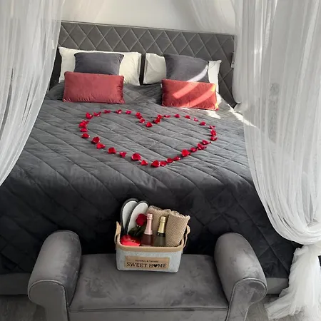 Apartment Romantik-wohnung - Auszeit-momente Mit Sauna *